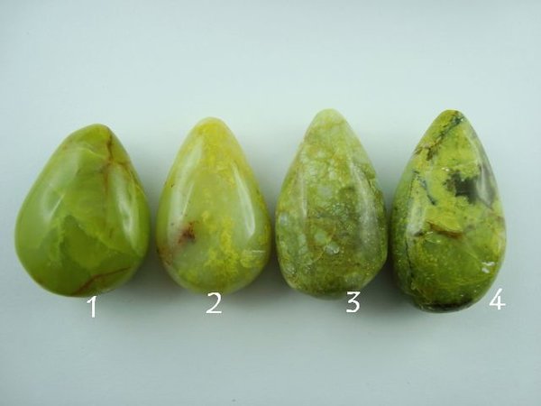 Opal grün - Trommelstein, gebohrt - Anhänger